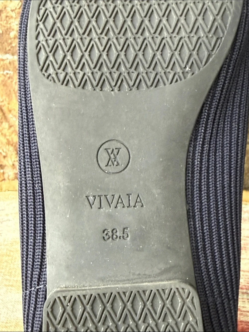 Aviva stylish ultra